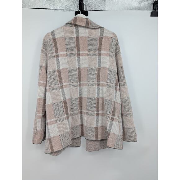 Rachel Zoe Plaid Shacket Pink Soft Fuzzy Button Front Cardigan Sweater 2X - Picture 6 of 7